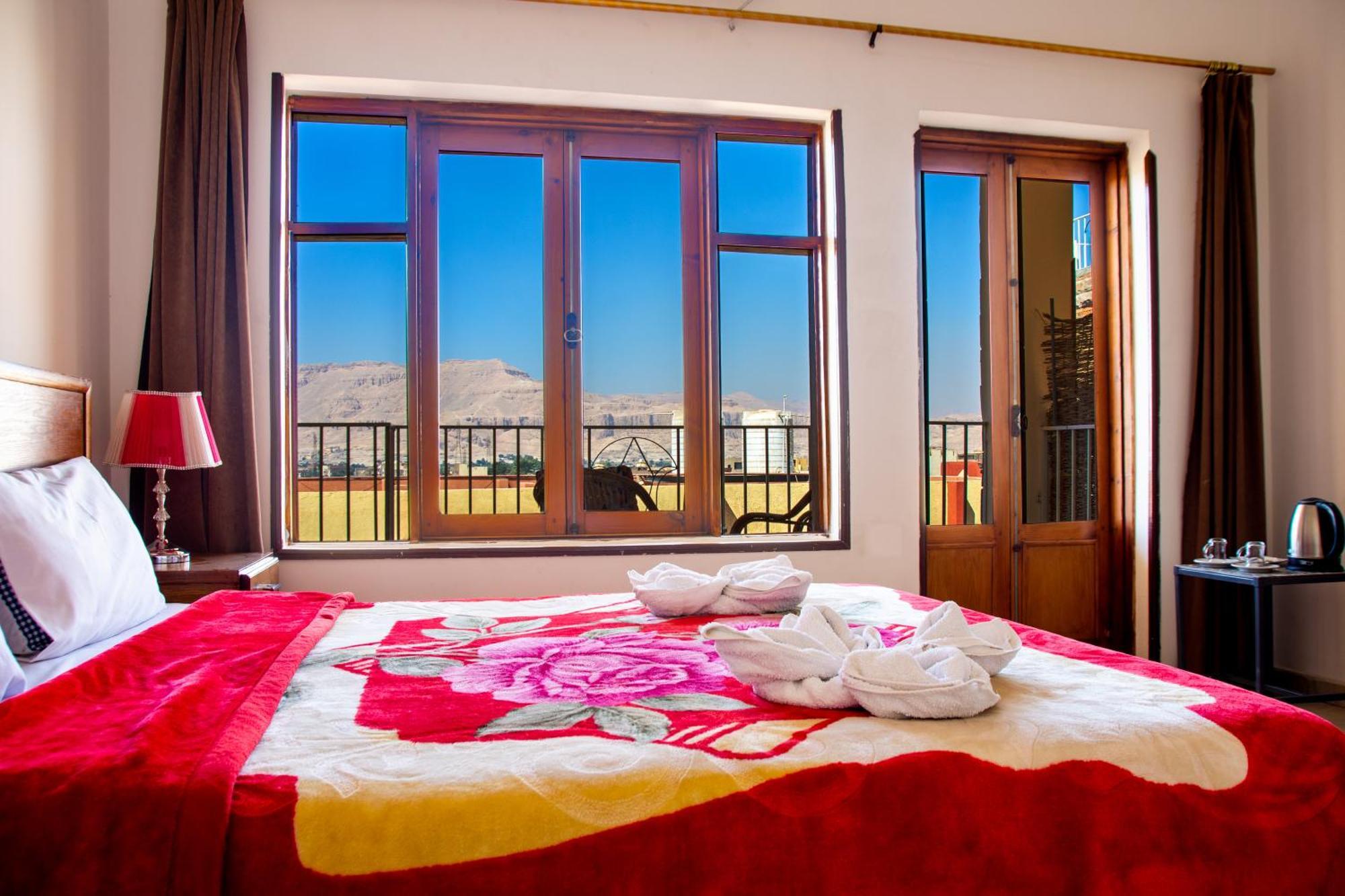 Thebes Hotel Luxor Exterior foto